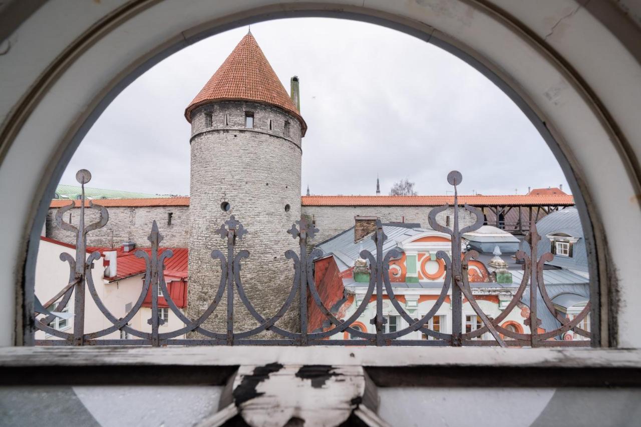 Old Town - Vana Viru Apartment Tallinn Bagian luar foto
